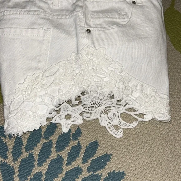 High waisted lace denim shorts LAST CHANCE BEFORE ITS DONATED - Picture 3 of 4